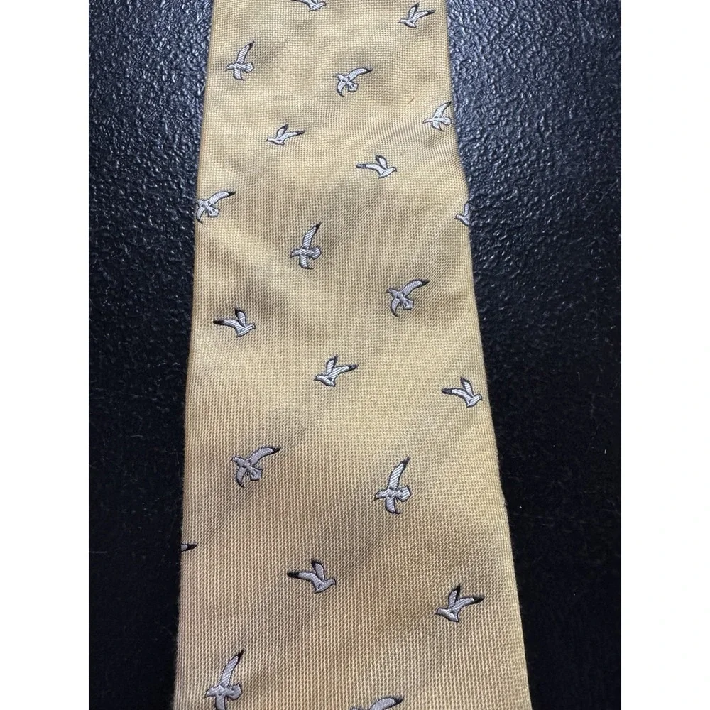 RALPH LAUREN POLO CHAPS Men's Neck Tie Silk Yellow Stripes Seagulls Classic